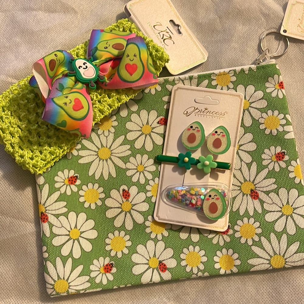 ✨ Baby/toddler avocado hair accessory set